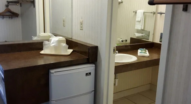 Двухместный номер Standard Klopfenstein Inn and Suites