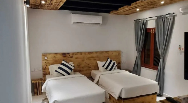 Sama Wadi Shaab, Rezerwuj Hotel Hotele w Ghayl ash Shab z parkingiem, Parking