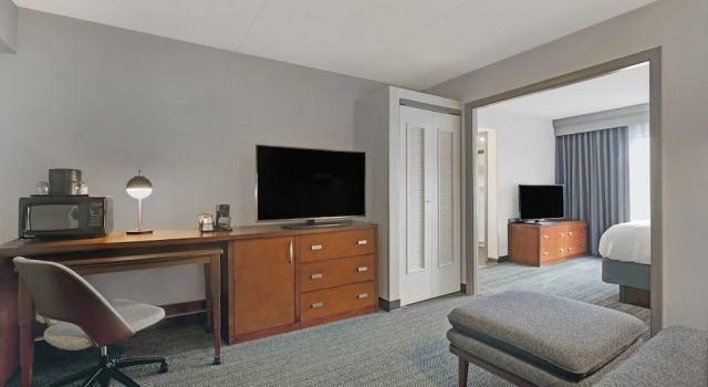 Люкс c 1 комнатой Courtyard Chicago Elmhurst/Oakbrook Area