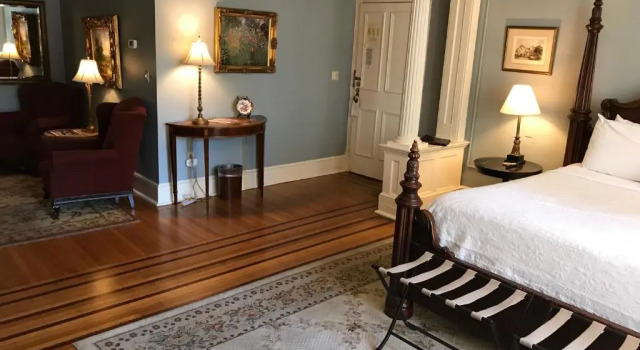 Номер Superior Foley House Inn