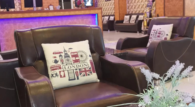 london hotel apartments, Book Lejlighed Hoteller i Fintas med parkering, Parkering