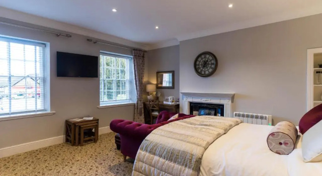 Greyhound Inn Wilton, Забронировать Отель Солсбери Уилтшир