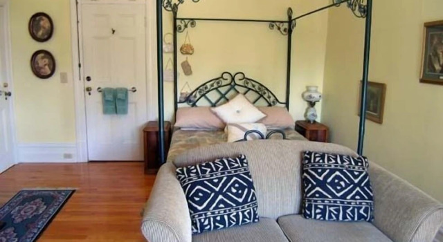 The Colonel's Inn, Buchen Sie Bed & Breakfast Prescott Thousand Islands