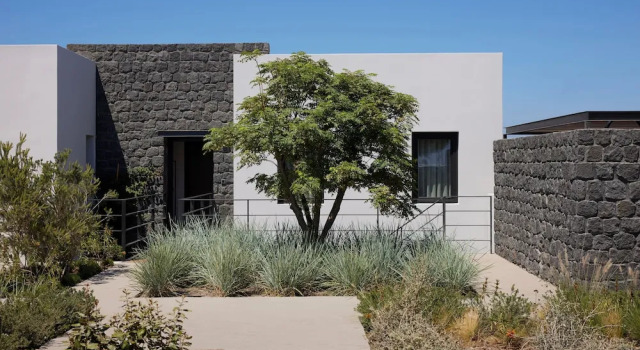 Aernia Suites & Art