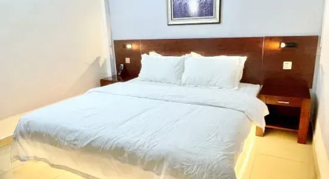 Honghai Accommodation (Zhuhai Huafa Business Area)