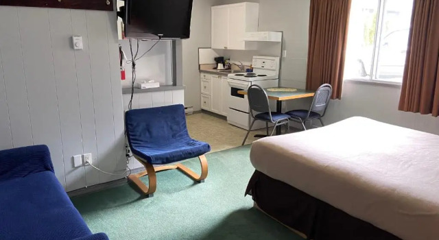 Monashee Lodge, Buchen Sie Gasthaus Revelstoke Revelstoke