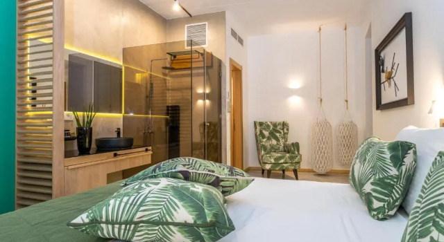 Номер Superior Kalamaki Luxury Suites