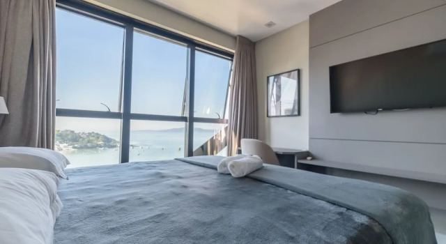 MHFBs - Edifício Moderno c/ piscina vista mar em Itapema, Забронировать Отель Итапема Санта-Катарина