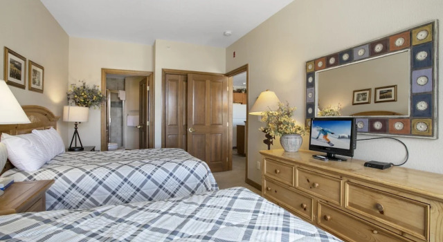 224 Chapel Square 2 Bedroom Condo by RedAwning