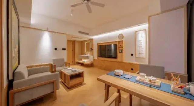 Двухместный люкс Washe Urban Homestay (Zhengdong MixC Provincial Government)