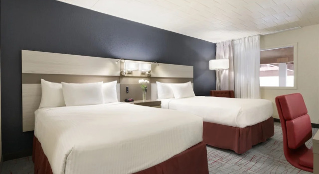 Superior Vierer Zimmer mit Blick Ramada by Wyndham Beaver Falls
