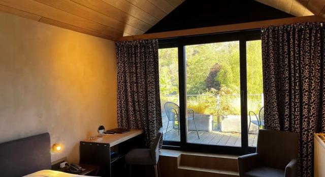 Двухместный номер Superior Hostellerie La Claire Fontaine, Logis hôtels & Spa included