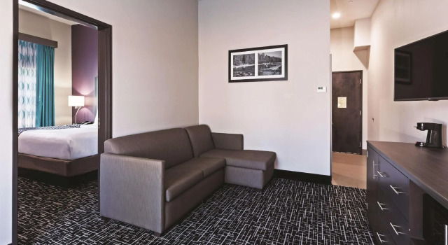 Двухместный люкс Comfort Inn & Suites