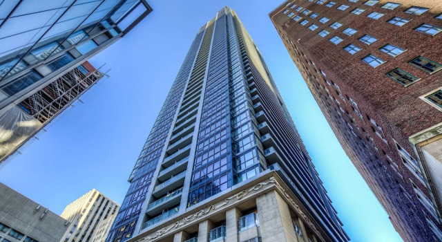 Beautifully Designed 2BR Suite Financial District, Varaa Hotelli Toronto 