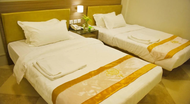 SERENE Stays Hotel, Rezerwuj Hotel Hotele w Kamayut ze śniadaniem, Śniadanie