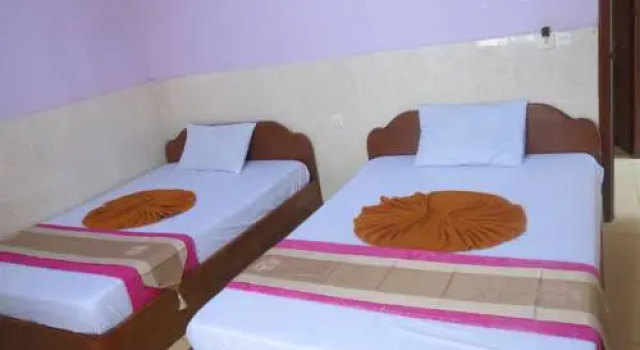 QUEEN SIDE Guesthouse,, Забронировать Отель Отели Сиануквиль с парковкой, рядом с Giant Ibis Transport Sihanoukville, Парковка