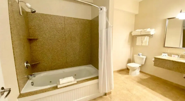 Люкс Maine Evergreen Hotel, an Ascend Collection Hotel