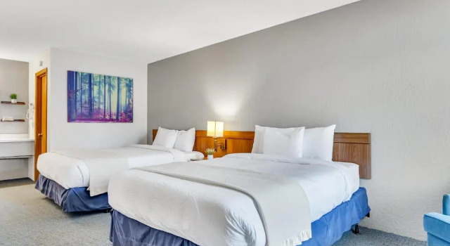 Четырёхместный номер Standard Autumn Creek Branson