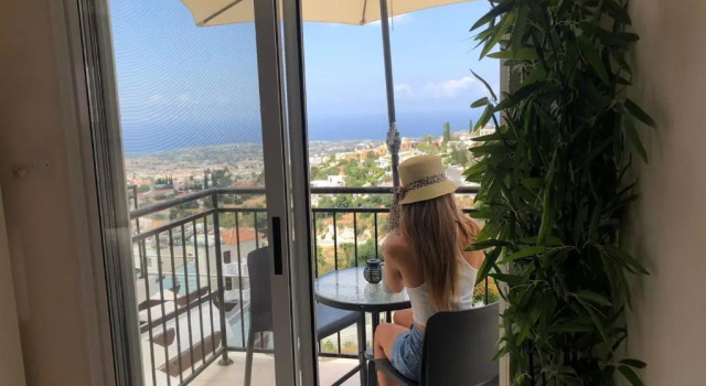 Panoramic Holidays - Standard 73