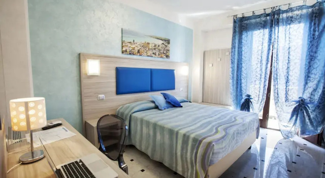 Двухместный номер Standard с балконом и с частичным видом на море Hotel Piccolo Mondo