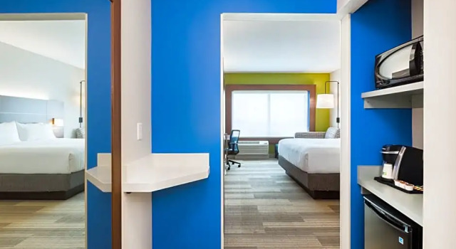 Четырёхместный люкс Holiday Inn Express & Suites Prosser - Yakima Valley Wine by IHG