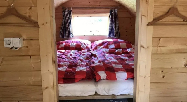 Schlaffass - Schlafen im Holzfass, Book Hotel Hotels in Vienna surrounding with Parking, Parking