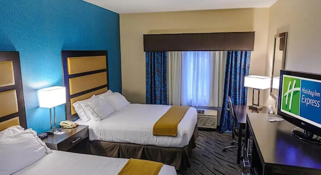 Четырёхместный номер Standard Holiday Inn Express - Ludlow - Chicopee Area by IHG