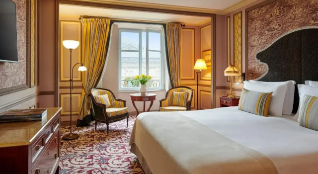 Двухместный номер Premium с балконом InterContinental Bordeaux Le Grand Hotel by IHG