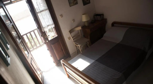 Cozy Traditional House in Thassos, Kallirachi, Забронировать Апартаменты/квартира Отели острова Тасоса с парковкой, Парковка