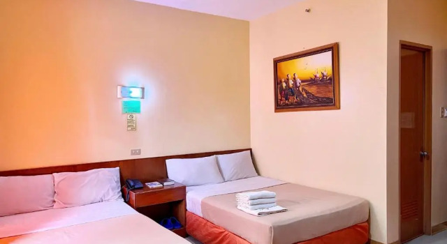 Семейный номер Standard MH Metro Hotel
