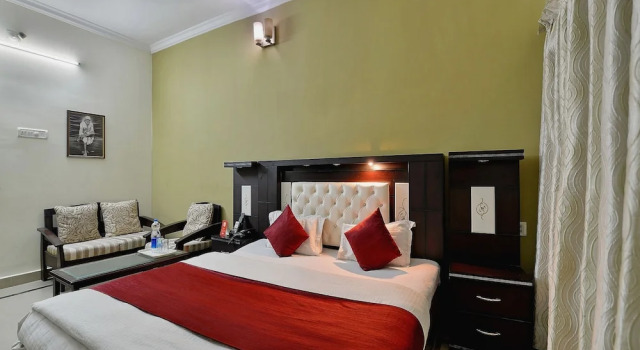 Номер Standard Super Hotel O Sai Leela