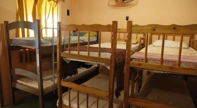 Кровать в общем номере Hostel Sol & Mar