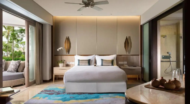 Двухместный номер Deluxe с видом на бассейн Conrad Bali