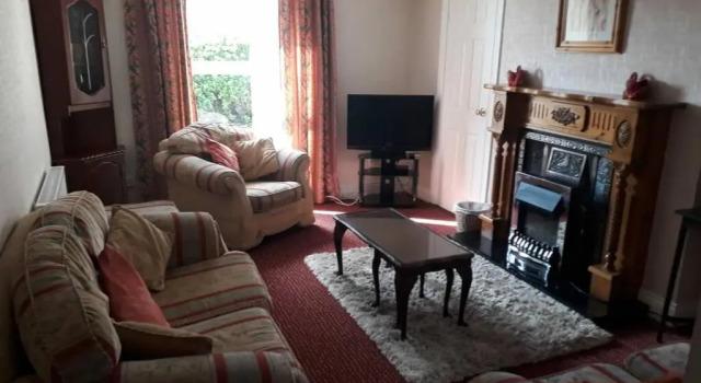 Коттедж 2 bed house at Ballycastle seafront