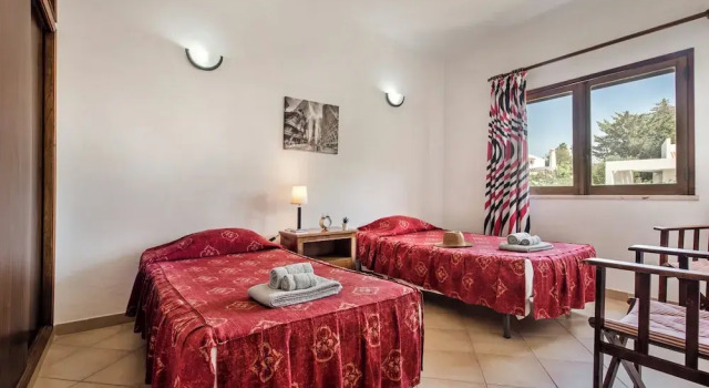 Вилла с 3 комнатами Exclusive Retreat in Vilamoura, Private Pool, Off-street Parking, Free AC & Wifi