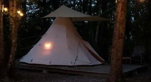 Sassy Springs Retreat, Забронировать Отель Отели Теннесси с парковкой, Парковка