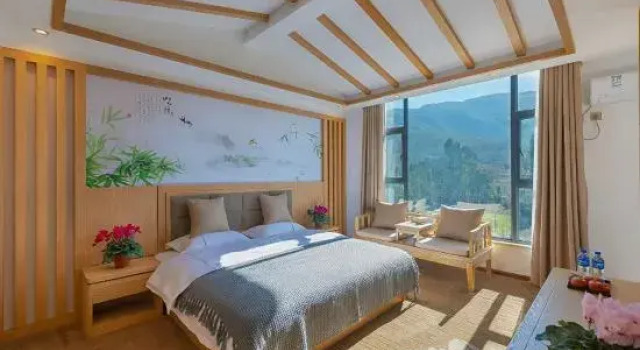 Люкс Linglong Yage Holiday Hotel (Lijiang Sanyi International Airport)