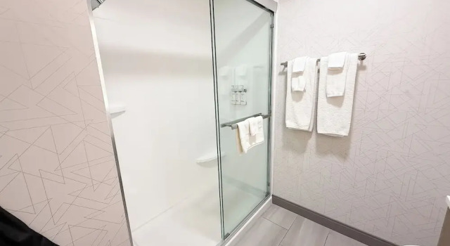 Двухместный номер Standard Holiday Inn Express & Suites Mansfield – Ontario by IHG