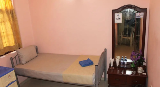 Кровать в общем номере Airport Residence Inn