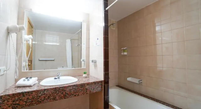 Camera Economy Hotel Millor Sol