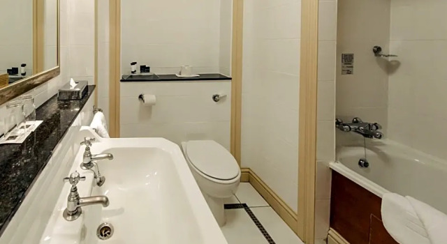 Номер Standard Carnegie Court Hotel