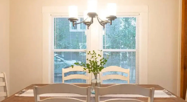 New-ethel Rose Cottage-5 min to Magnolia Silos, Boek Hotel Hotels in Waco met parkeren, Parkeren