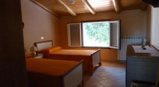 Casa Vacanze La castagnara, Book Apartment Hotels in Pollino with Parking, Parking