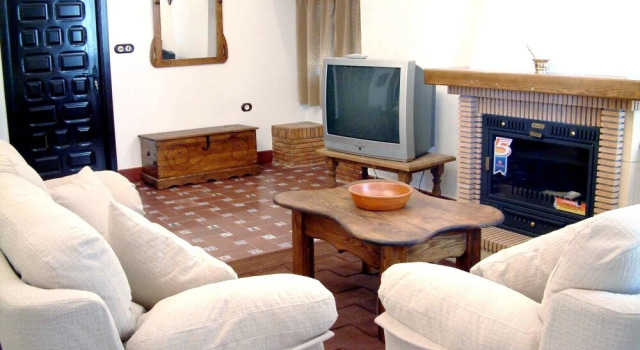 House With 9 Bedrooms in Aguilar de la Frontera, With Wonderful Mounta, Забронировать Дом для отпуска Виллы Агилар-де-ла-Фронтера, Вилла