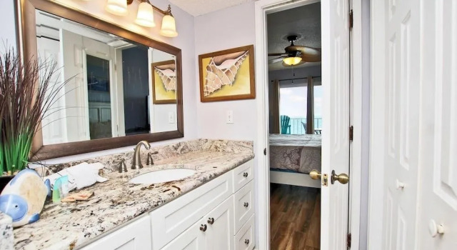 Ocean House 1904 2 Bedroom Condo by RedAwning, Prenota Appartamento Hotel a Alabama con piscina, Piscina