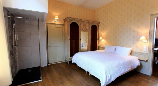 Апартаменты с балконом Hotel Saint Georges