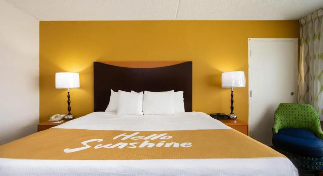 Номер Standard с видом на город Days Inn by Wyndham Absecon Atlantic City Area