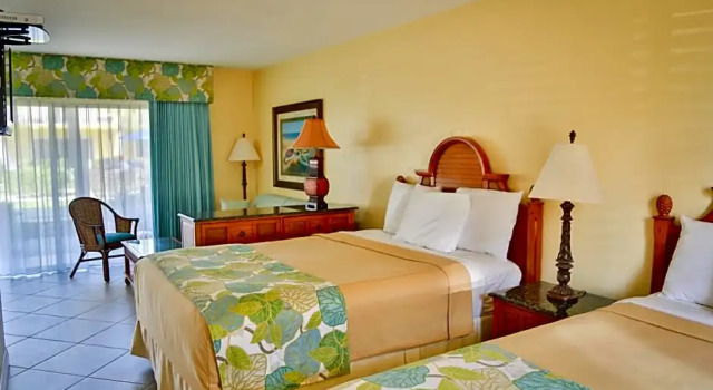 Номер Deluxe с видом на бассейн Sandpiper Gulf Resort