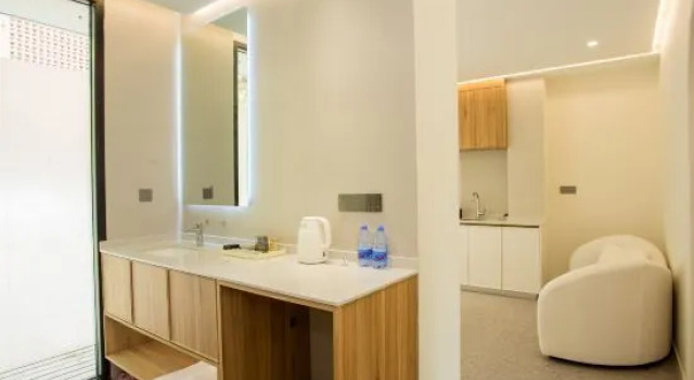 Семейный люкс с 2 комнатами Yichang Nayun Homestay (Three Gorges Dam Tourist Area)