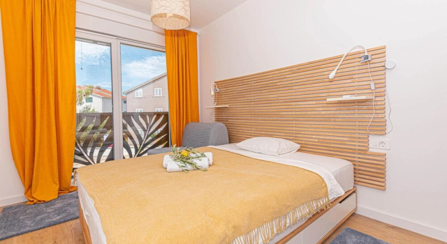 Beautiful Home in Srima With Outdoor Swimming Pool, Wifi and 3 Bedrooms, Забронировать Отель Срима Шибеник